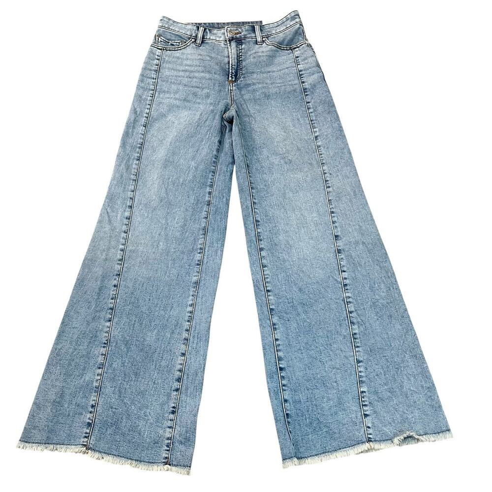 Chicos So Slimming Wide Leg Jeans 0R/Small/4 Frayed Hem High Rise Light Wash